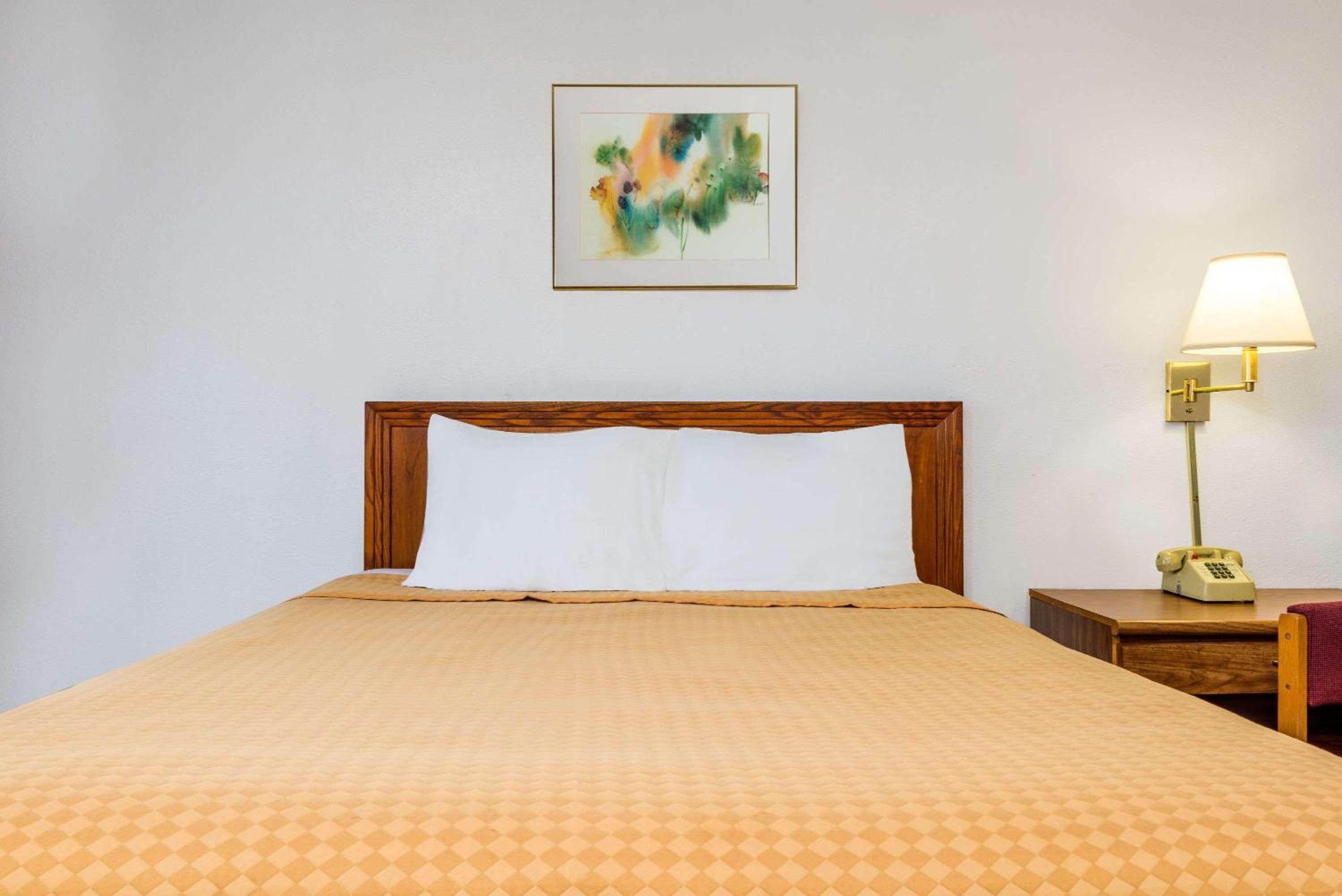 Deluxe Double Room with Two Double Beds - Non-Smoking