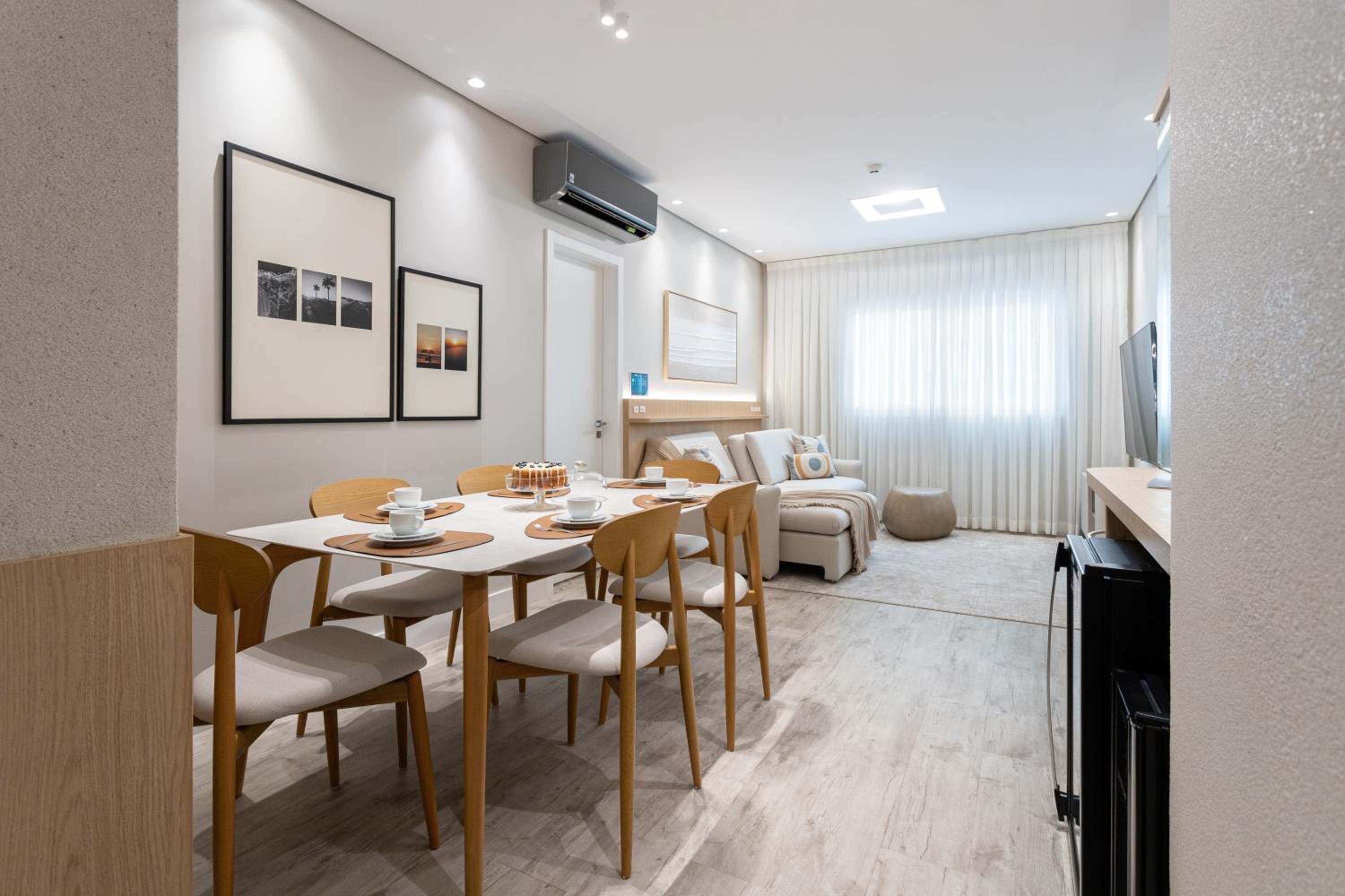 Three-Bedroom Deluxe Apartment