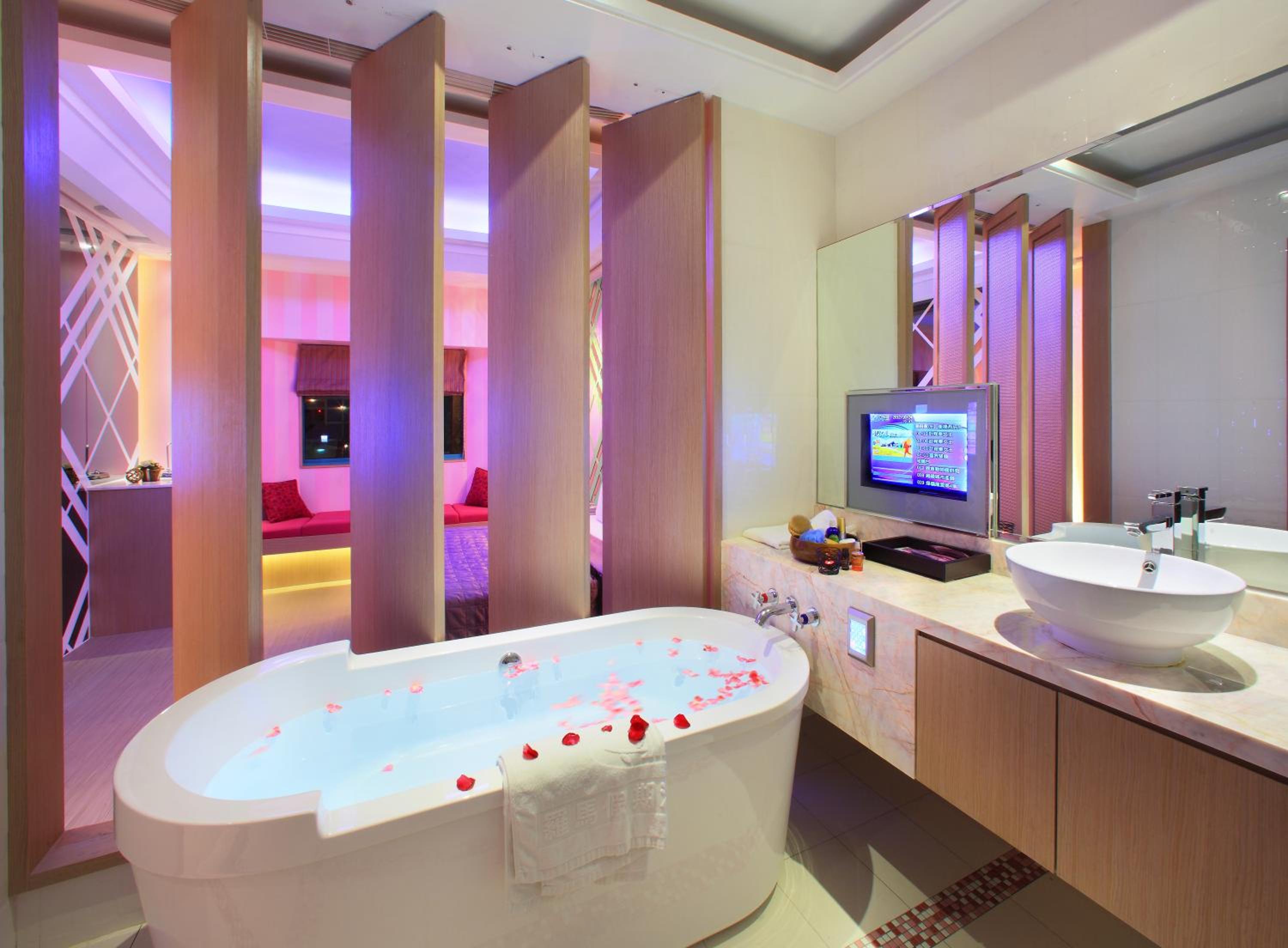 Deluxe Double Room with Bath