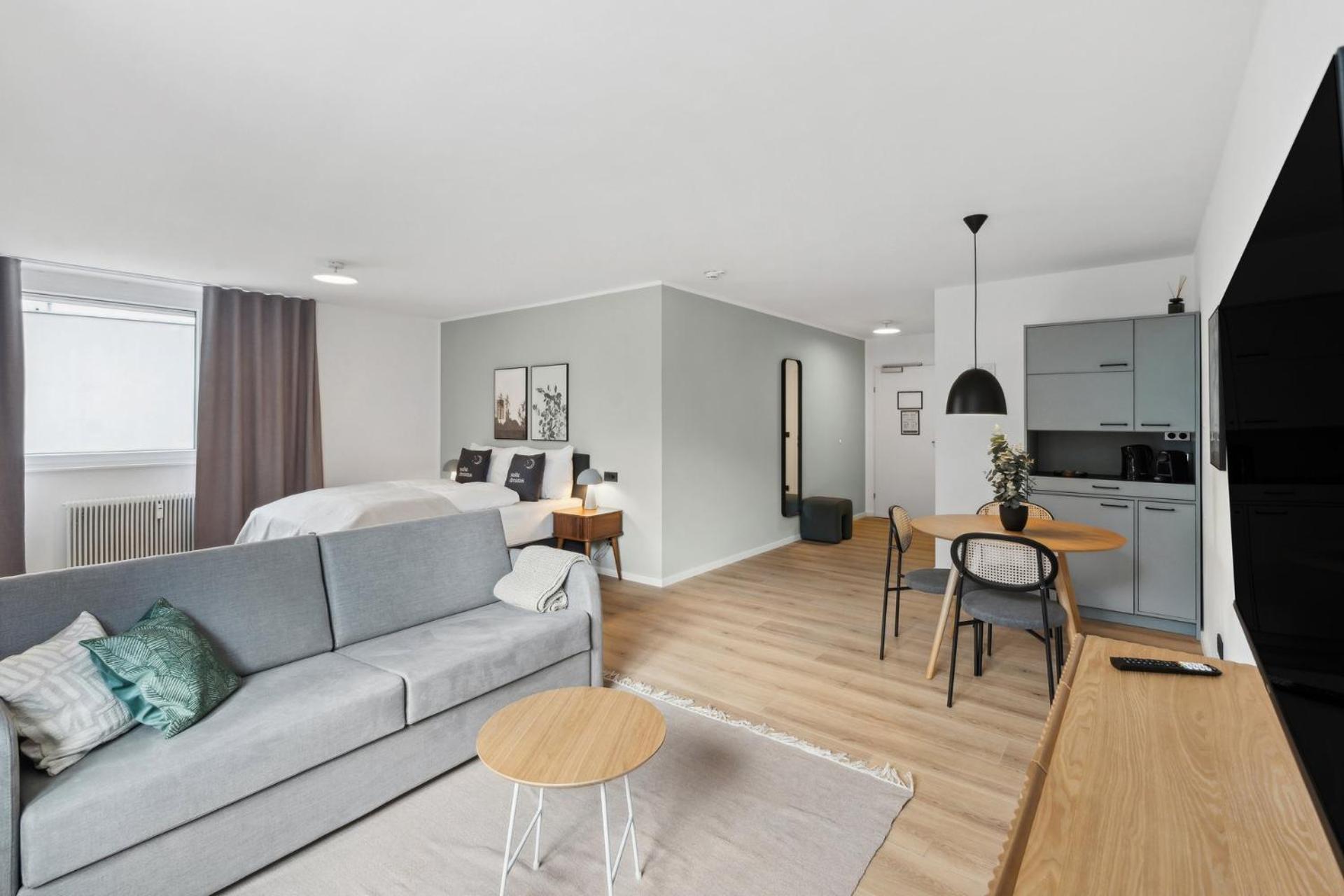 Queen Room with Sofa Bed