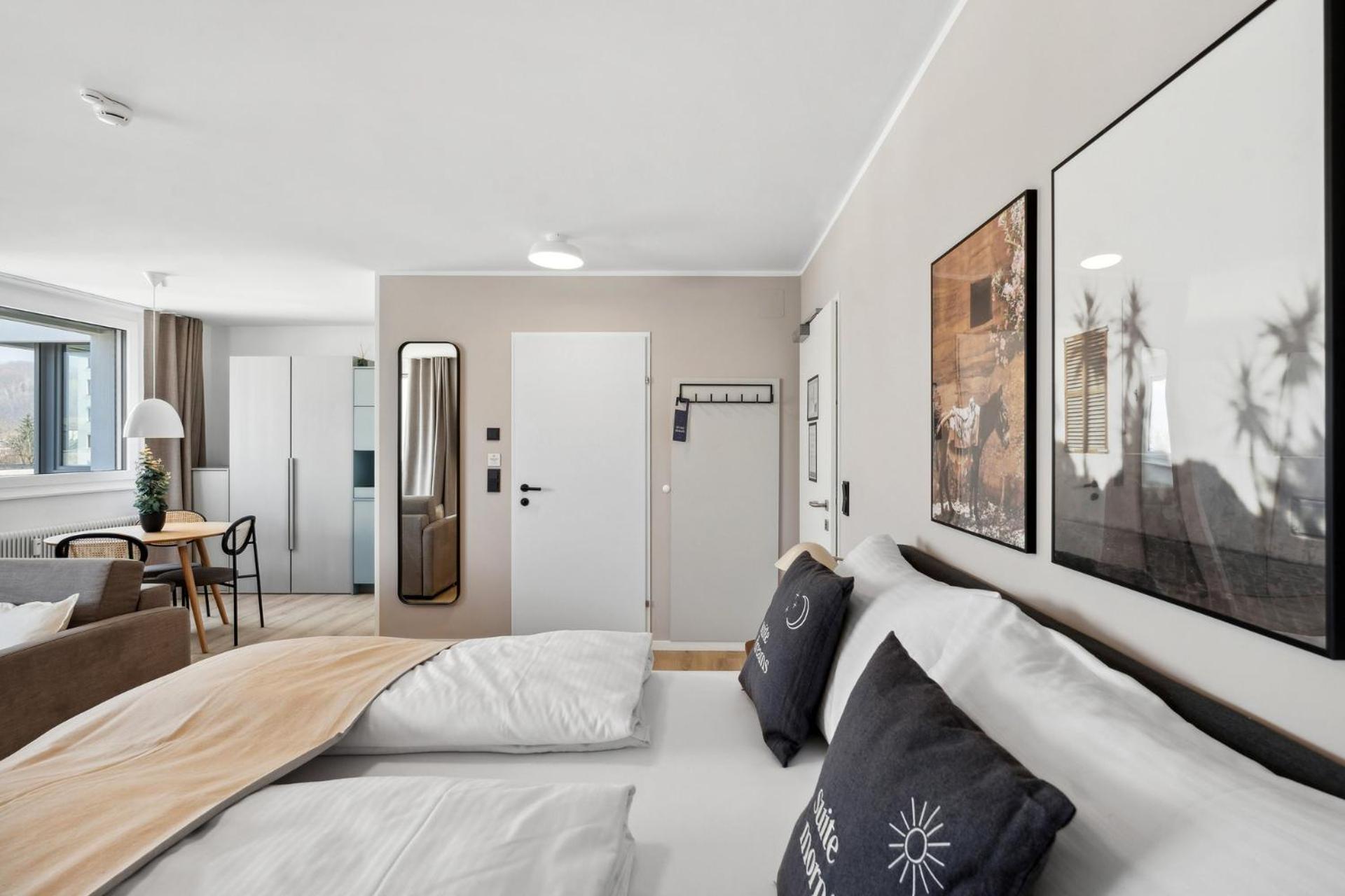 Queen Room with Sofa Bed