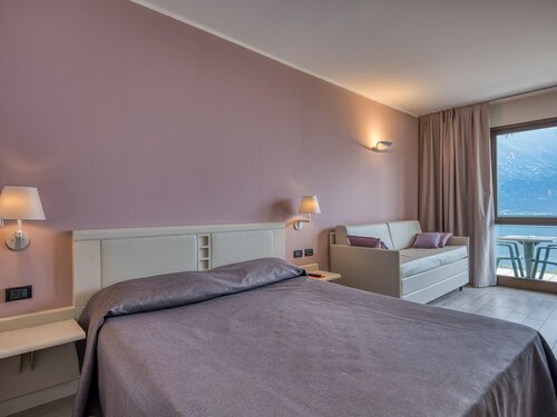 Panoramic Double or Twin Room в Hotel San Pietro Limone Sul Garda