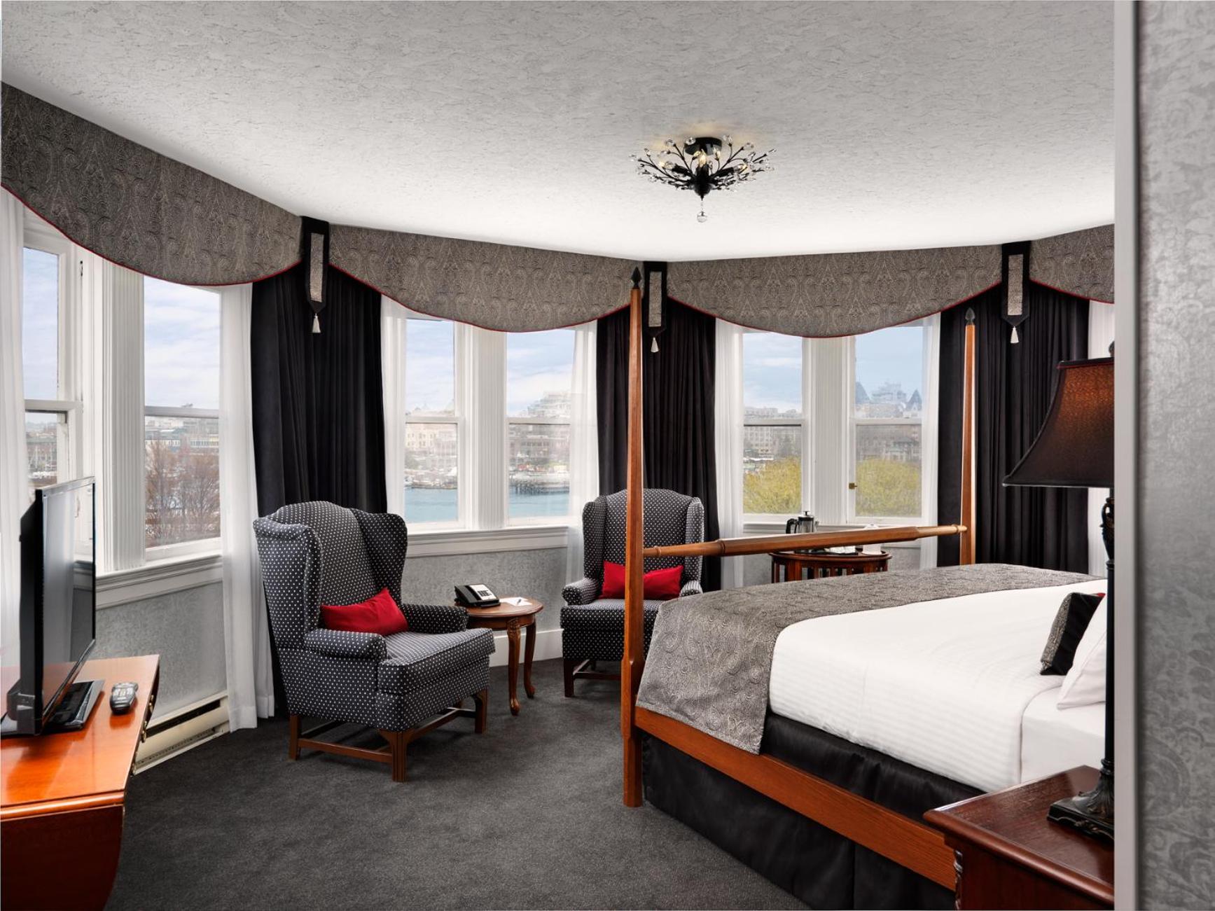 Superior King Room with Ocean View