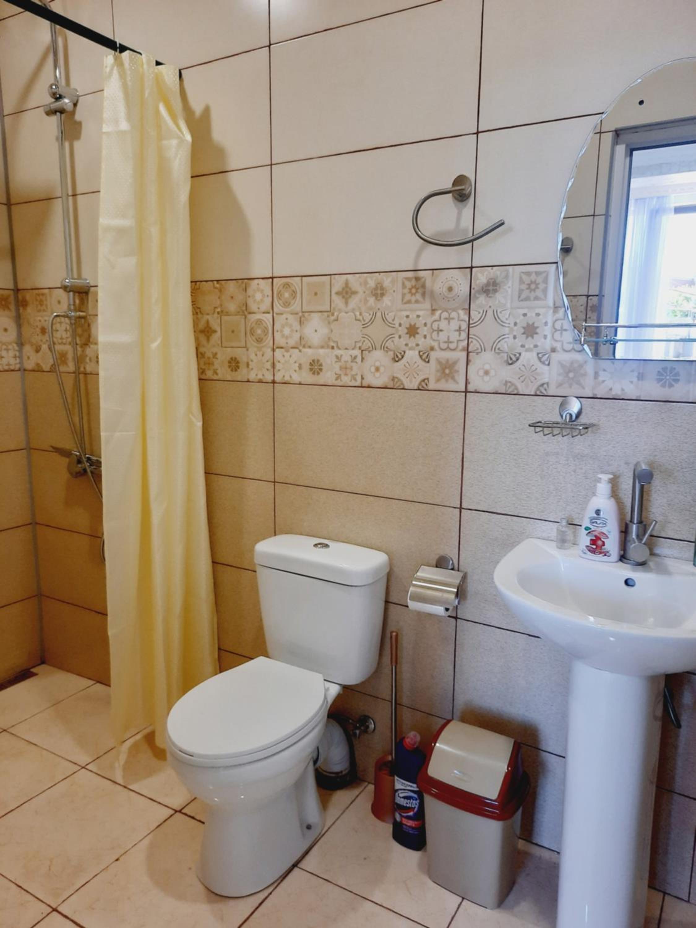 Twin Room with Bathroom