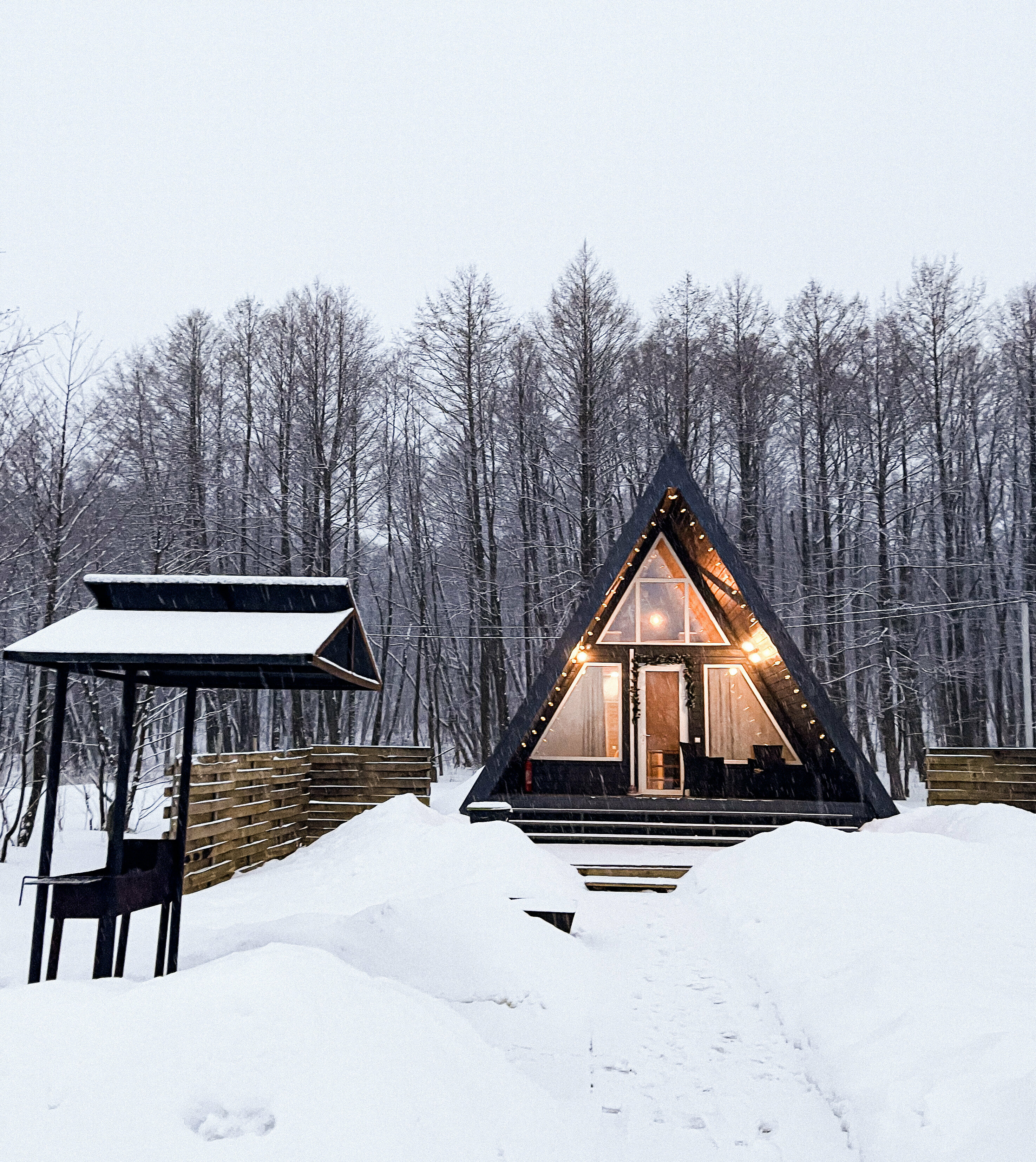 Треугольный