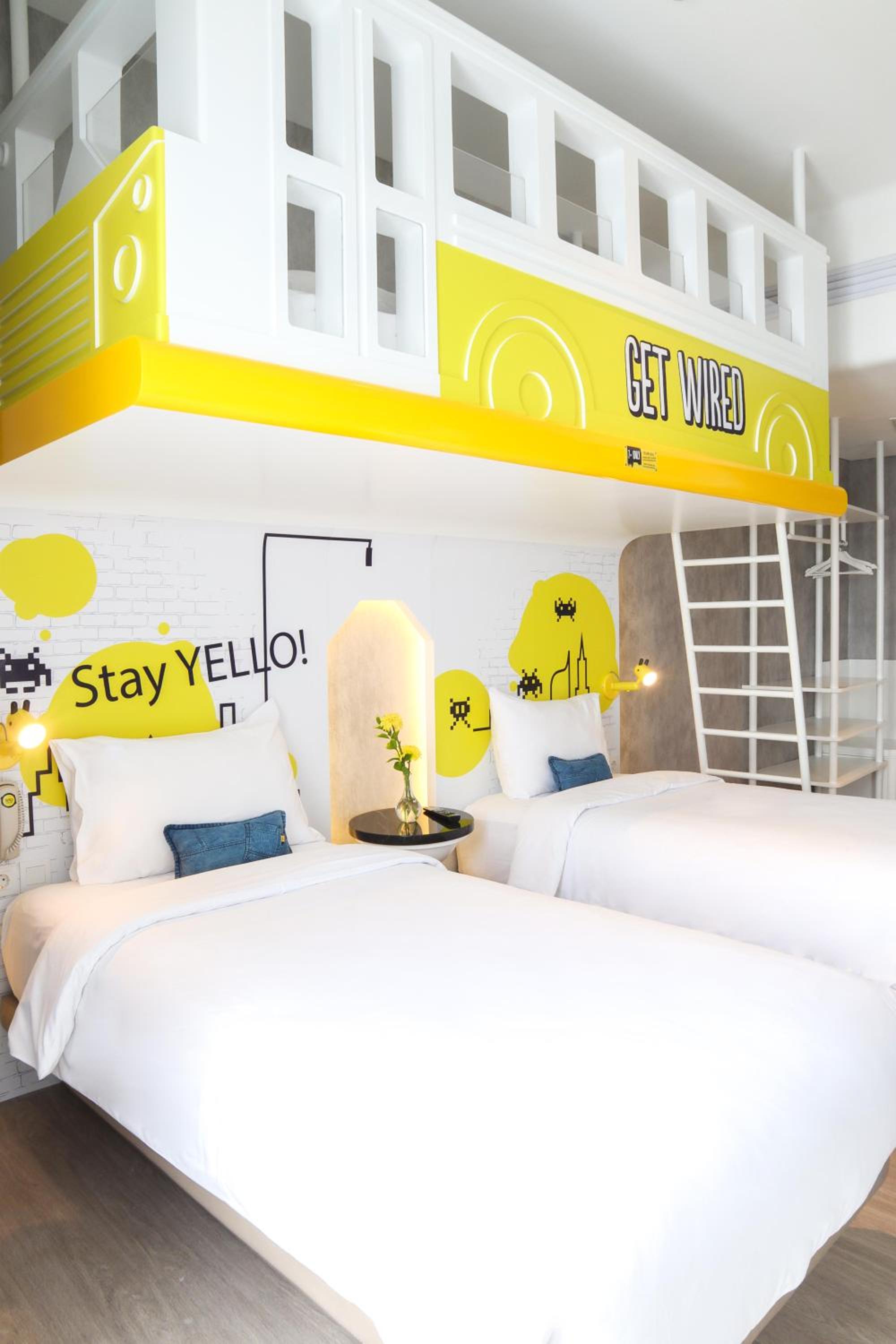 Yello Family Suite Room
