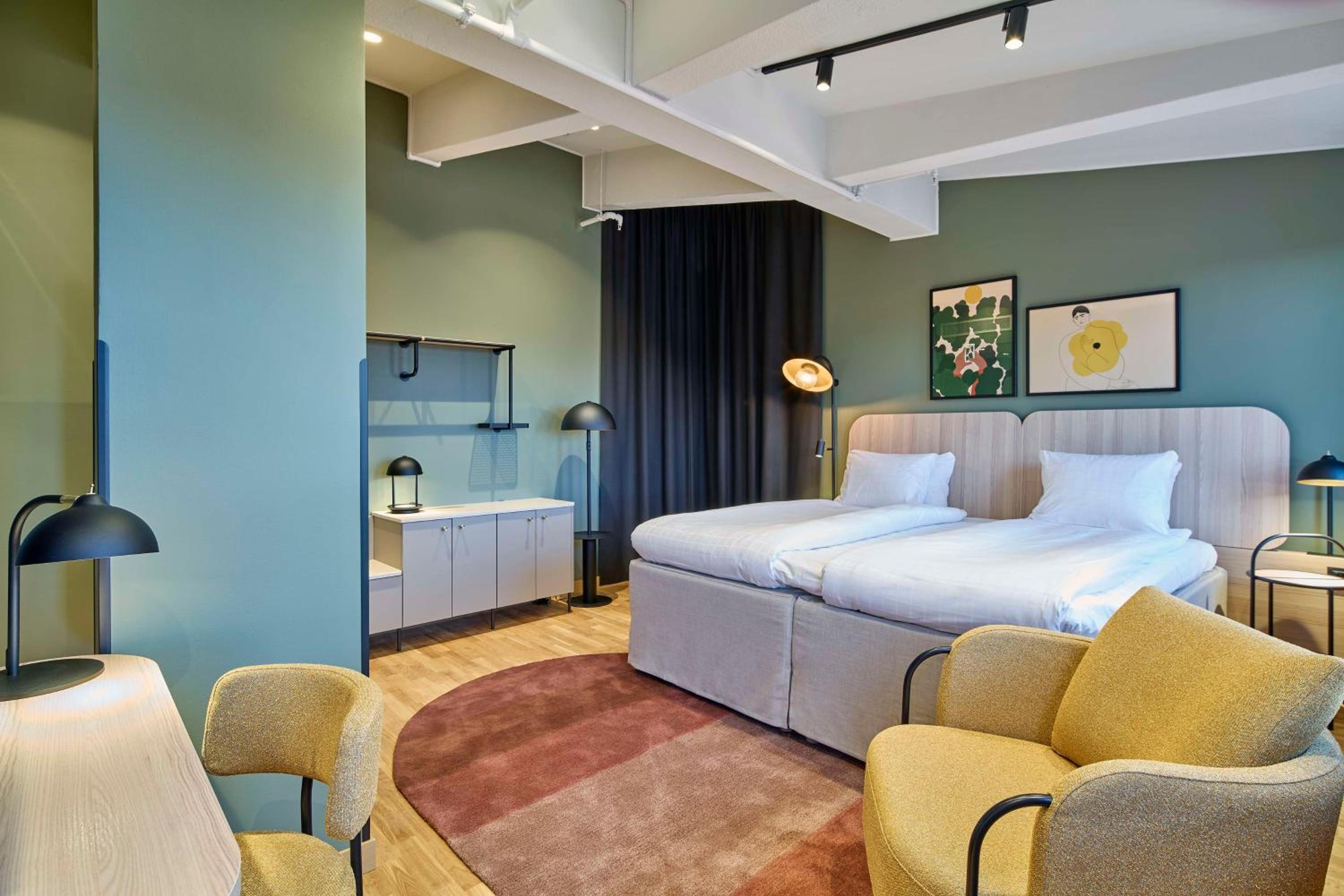 King Superior Plus Room