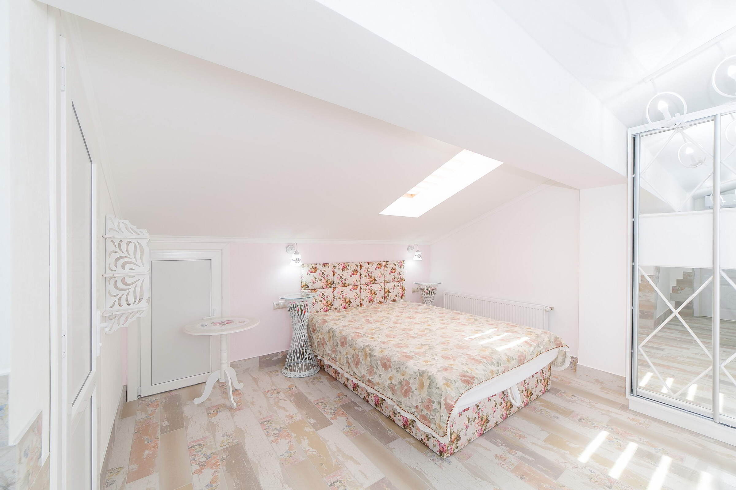 Трехместный номер «Комфорт» с душем