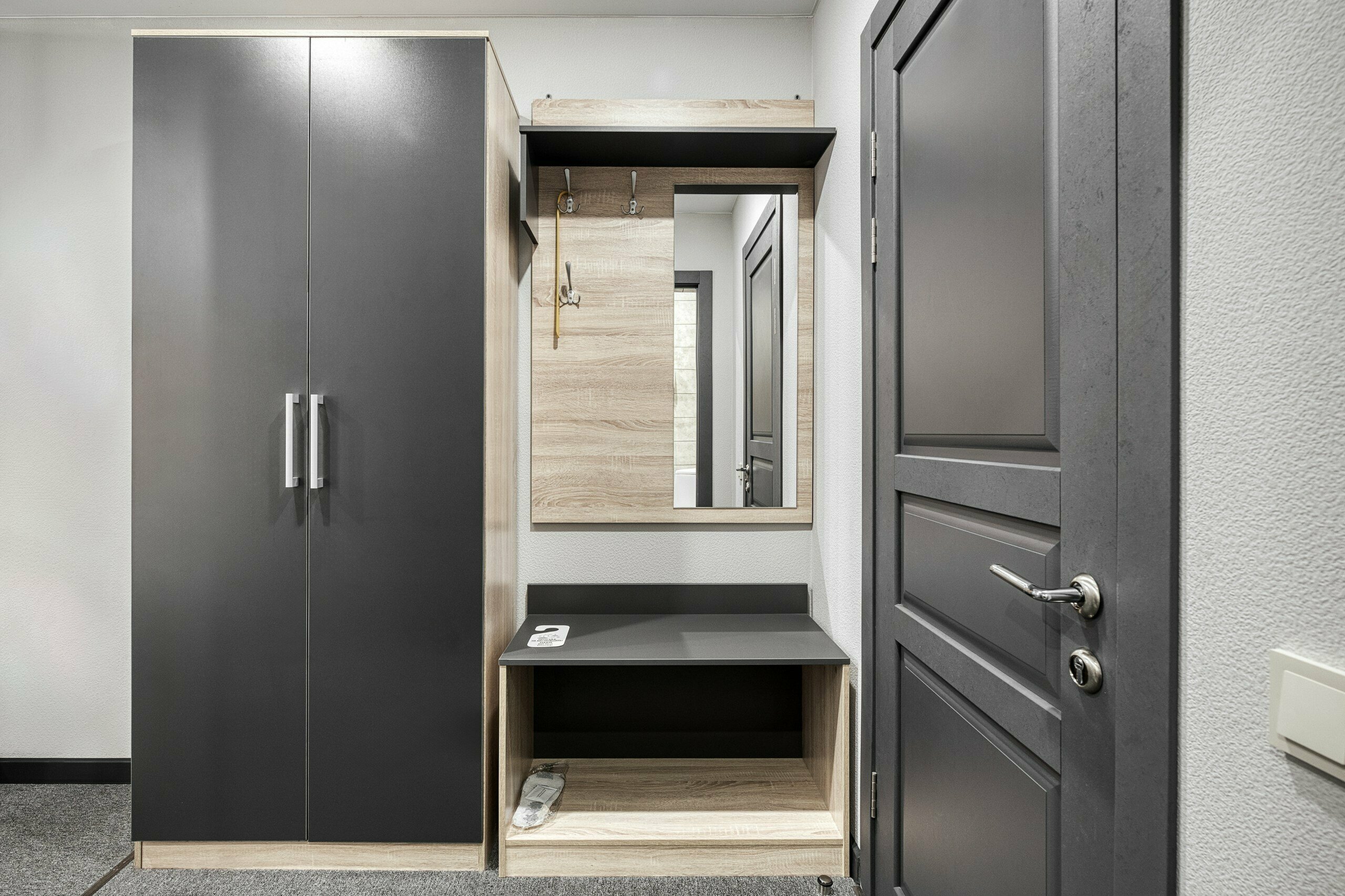 Семейный с двухъярусной кроватью