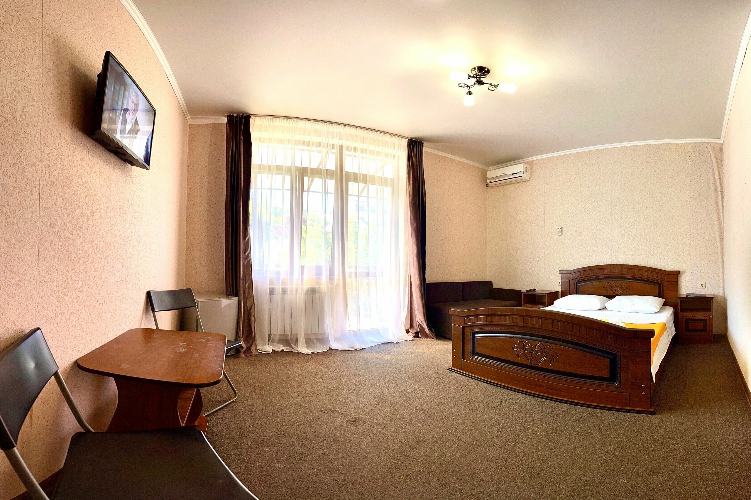 Двухместный номер с 1 кроватью и балконом