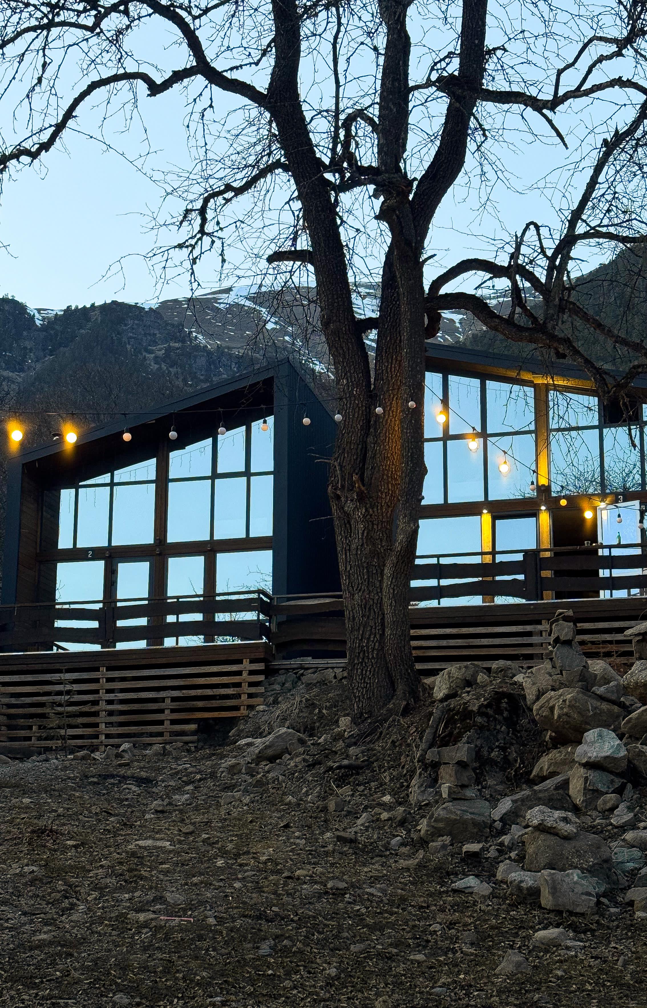 Двухэтажный дом с двумя спальнями для 6ти гостей