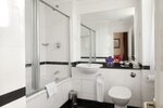 Deluxe Studio with Kitchenette в Grange Buckingham Hotel