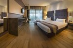 Superior Twin Room в Rome Airport Hotel Fiumicino
