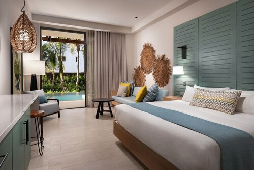 Adults King - Swim Up Junior Suite в Adults Only Club at Lopesan Costa Bavaro