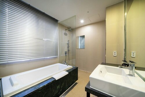 Standard Double (5 Free OTTs Available) в Jb Design Hotel Haeundae