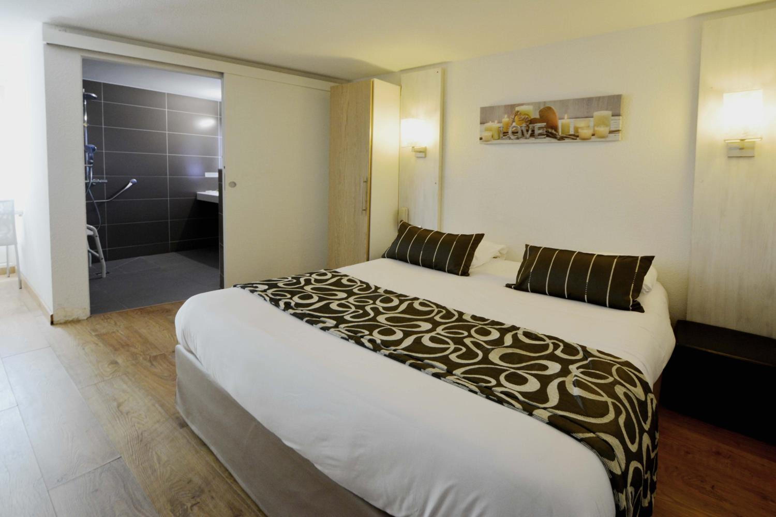 Double Room - Disability Access