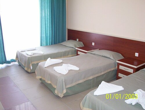 Стандартный трехместный номер в Kemer Hotel