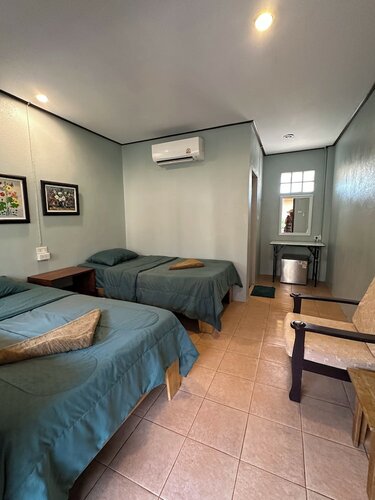 Basic Twin Room в Nat Resort Koh Tao