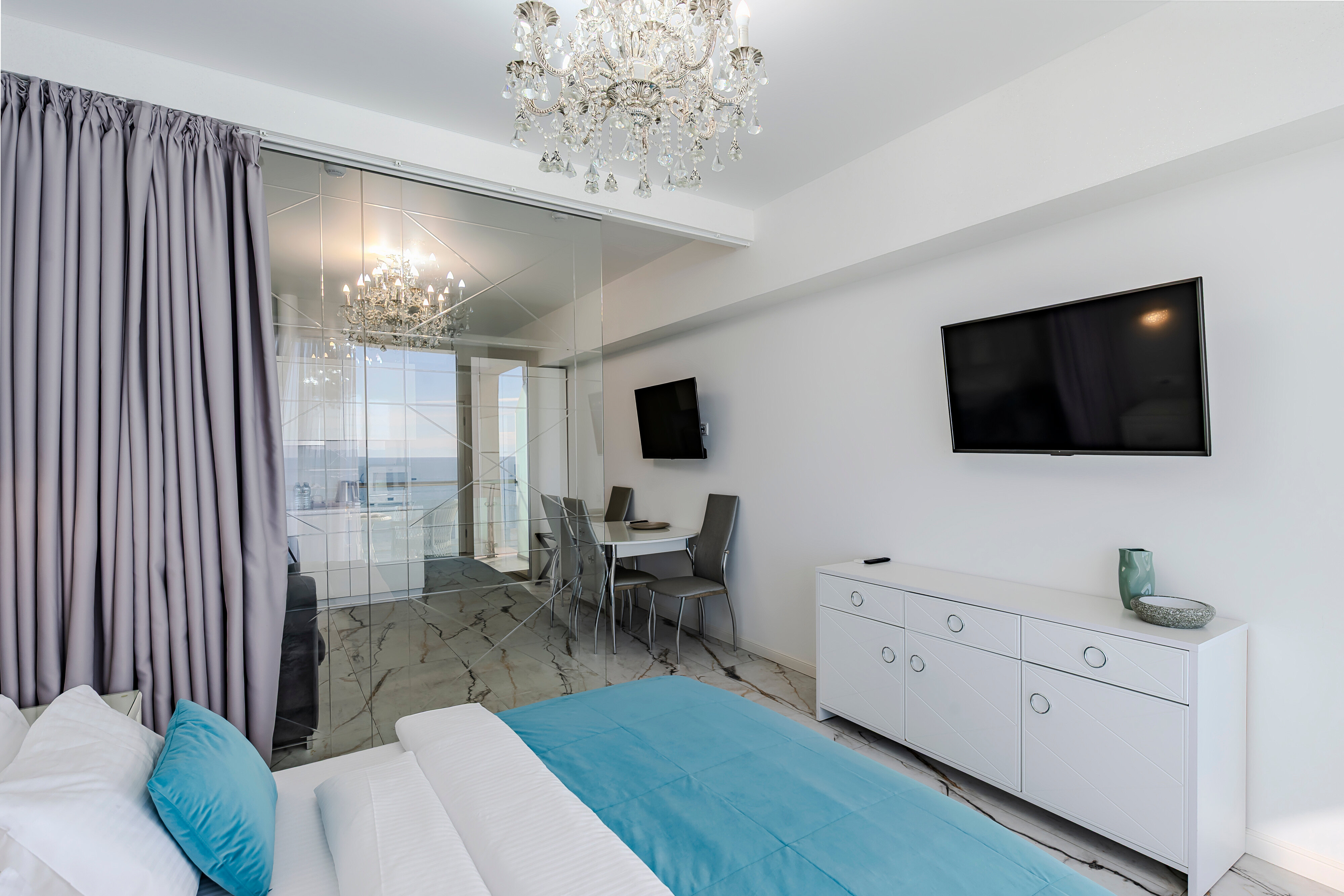 Апартаменты Crystal с панорамным видом на море