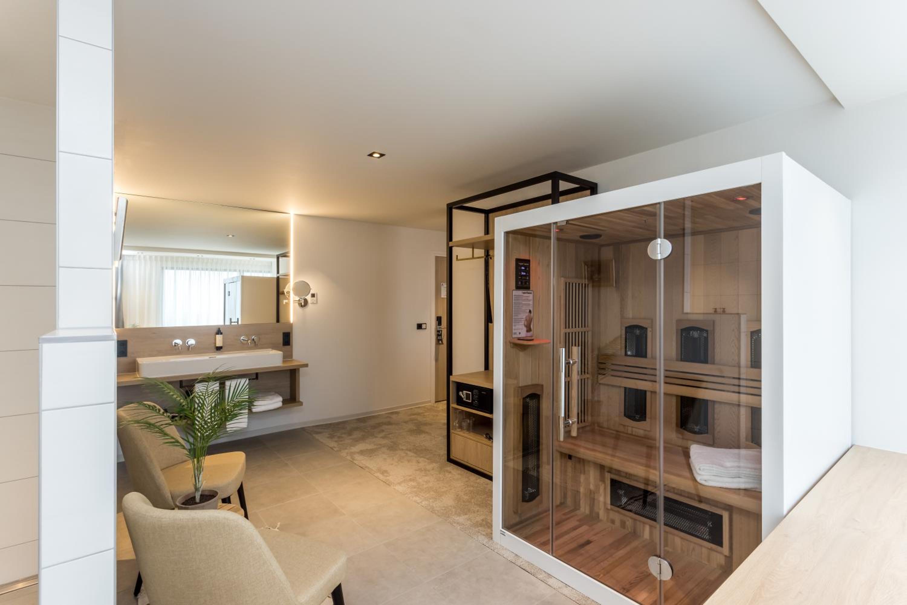 Junior Suite with Sauna