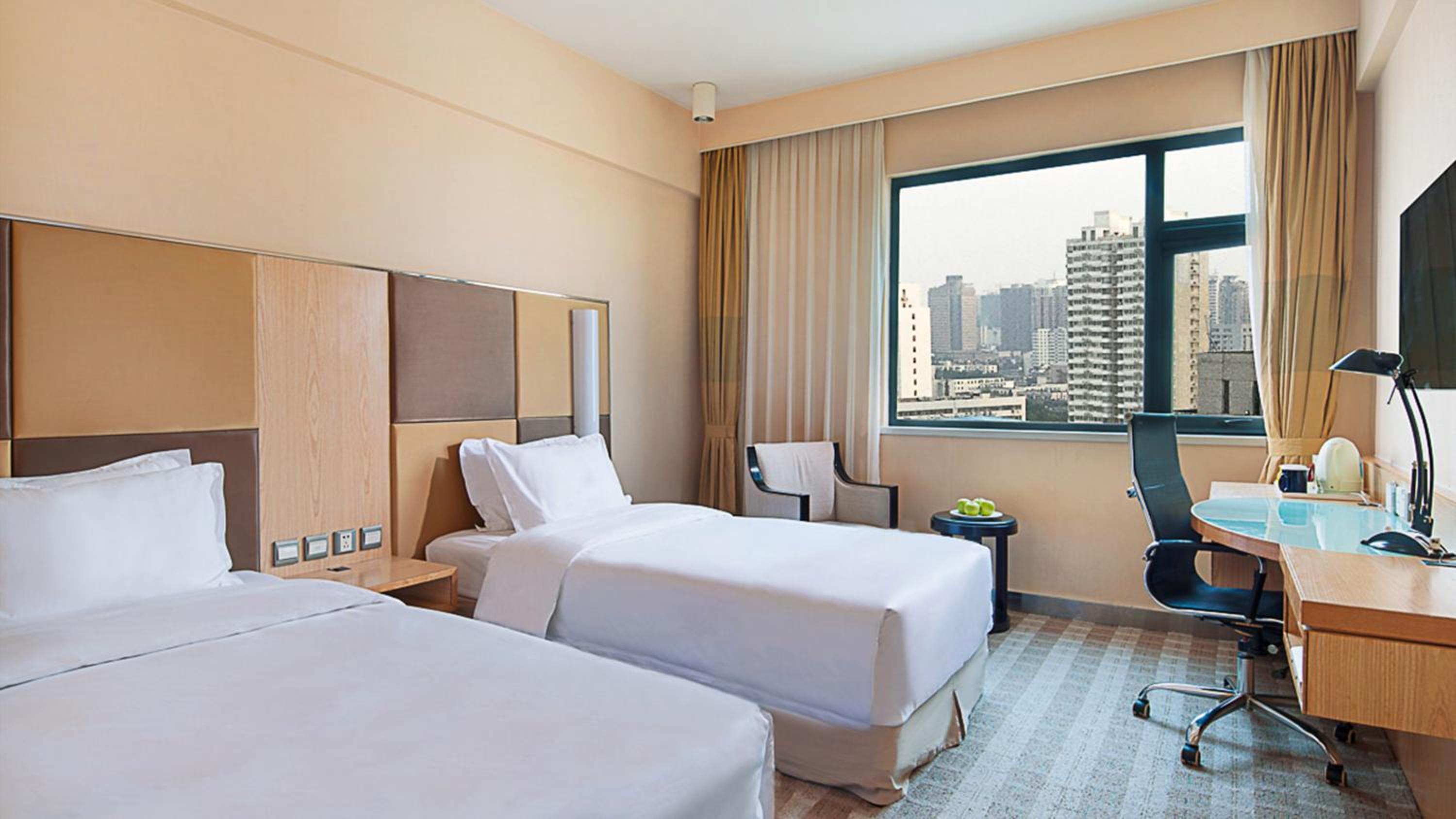 Standard Twin Room - High Floor