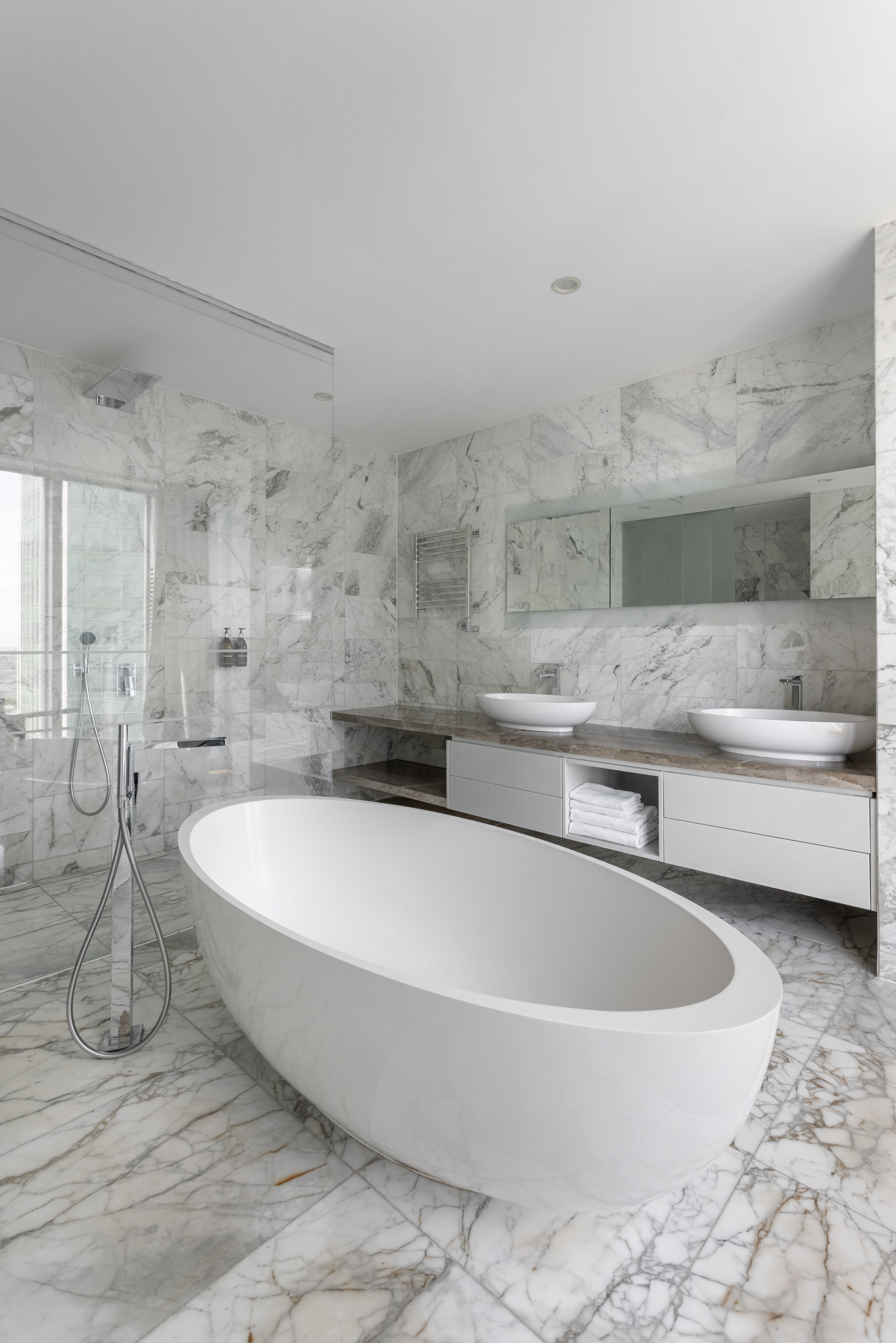 BathView Apartment