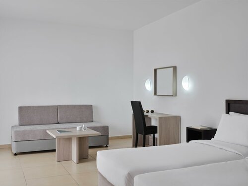 Студия, вид на бассейн в Atlantica Callisto