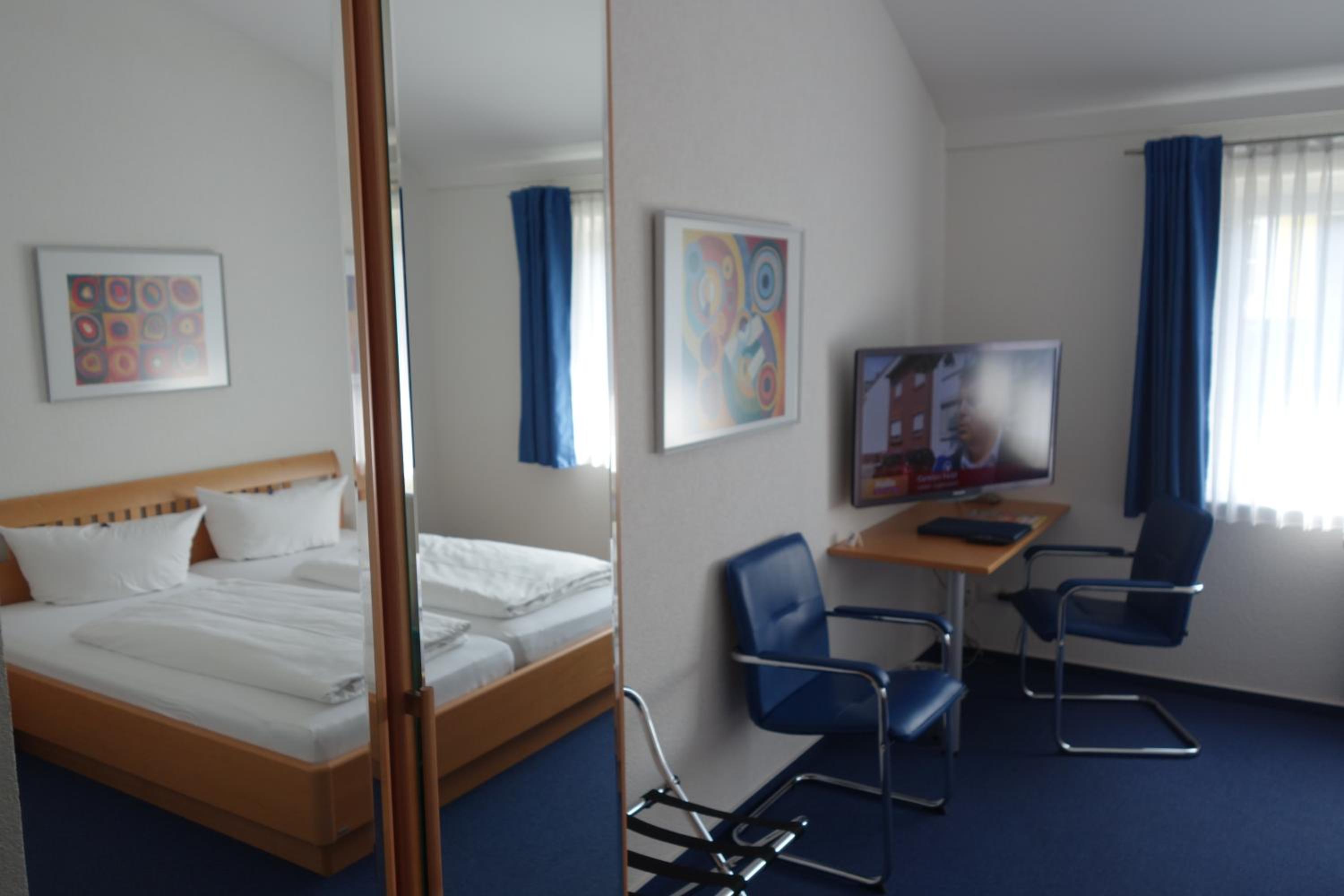 Large Double Room
