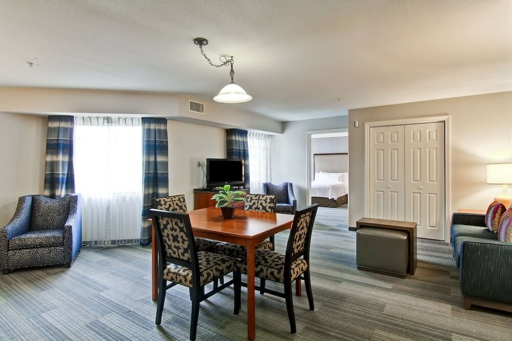 Suite, Accessible, Bathtub (1 Queen, 2 Double, and Sofabed)