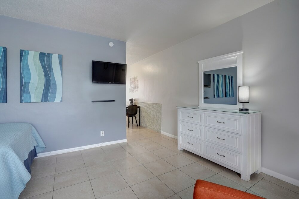 Economy Studio, 2 Double Beds, Kitchen