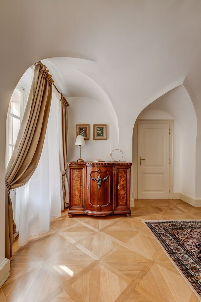 Deluxe Suite, 2 Bedrooms