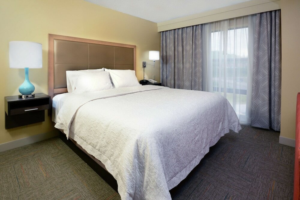 Luxury Suite, 1 King Bed, Non Smoking