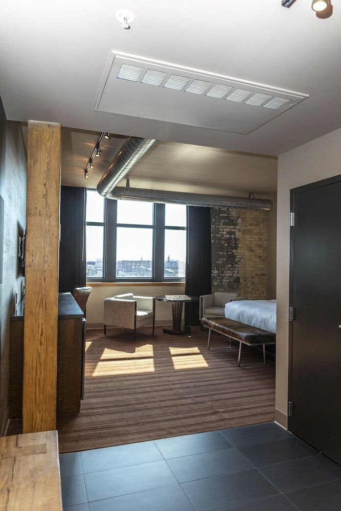 Deluxe Room, 1 King Bed, Accessible, Non Smoking