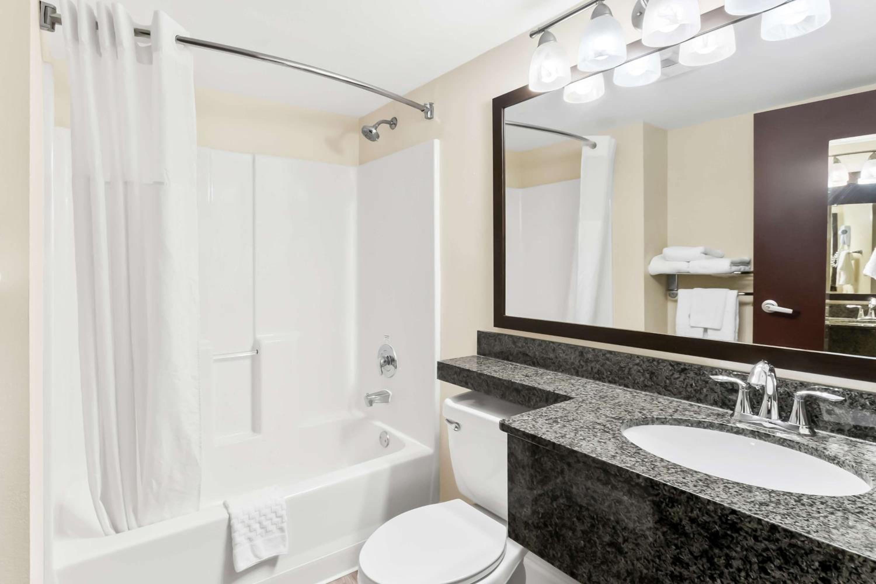 Queen Room - Non Smoking