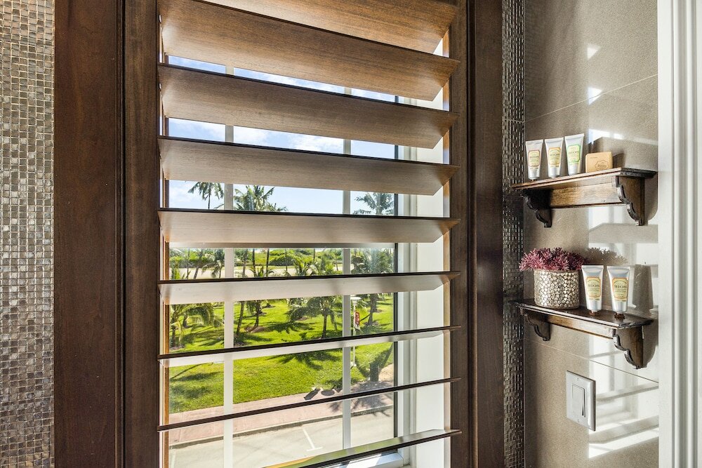 Cavalier Ocean View Suite