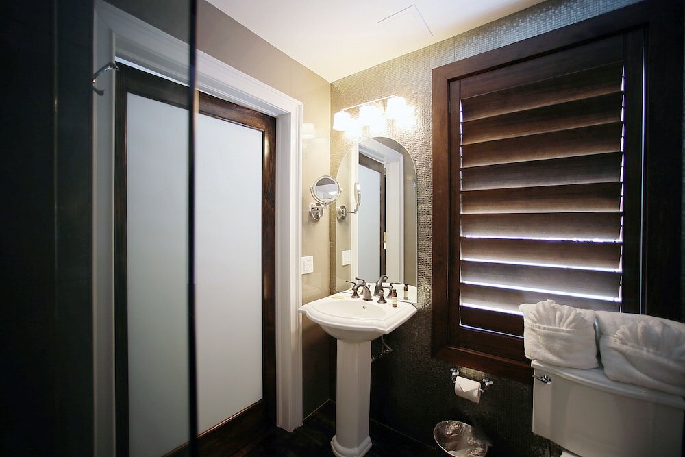 Cavalier Ocean View Suite
