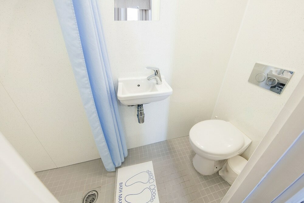 Budget quad ensuite (Basement Level)