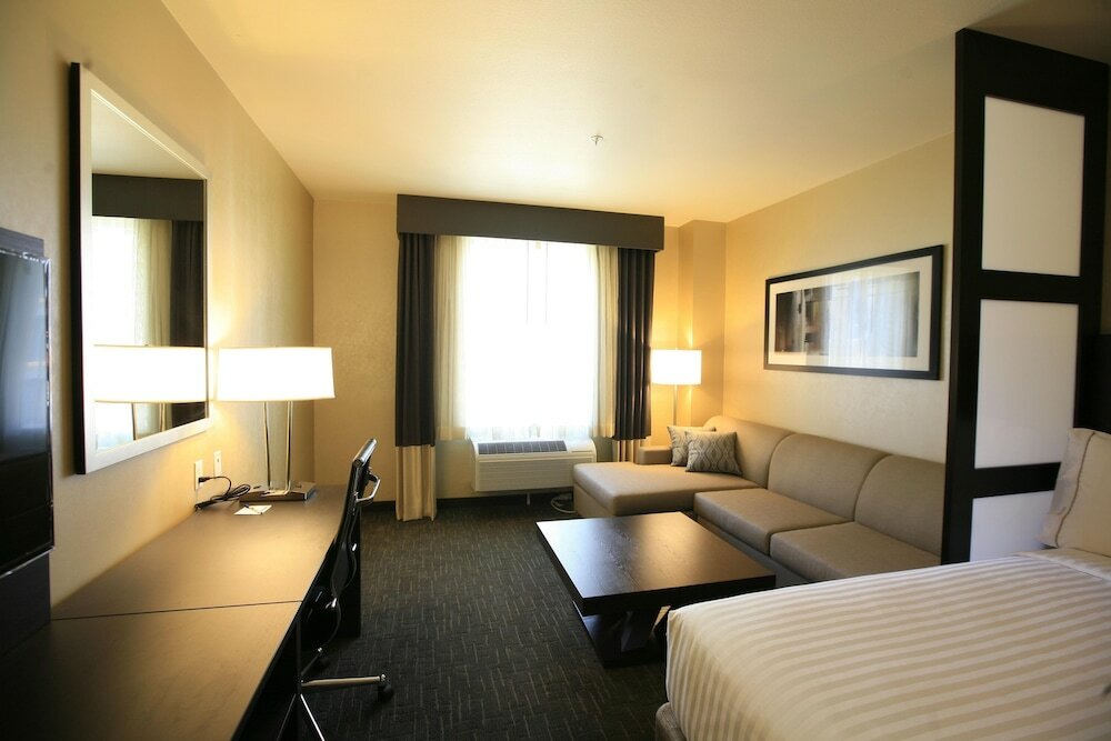 Suite, Multiple Beds