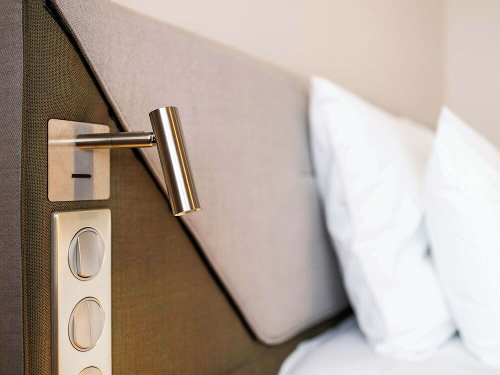 Deluxe Suite 1 Queen Bed, 2 Bunk Beds