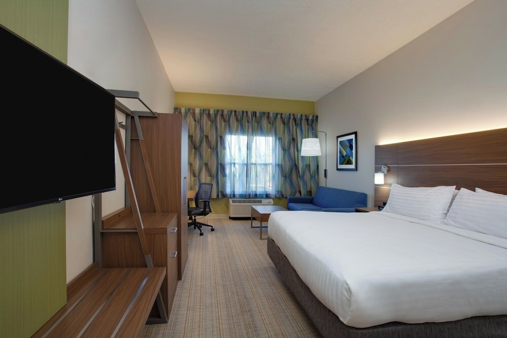 Standard Room, 1 King Bed with Sofa bed, Accessible (Mobility)