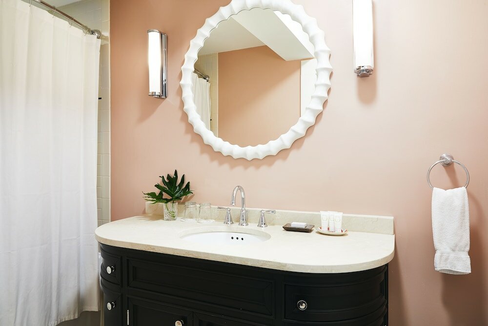 Deluxe Studio Suite