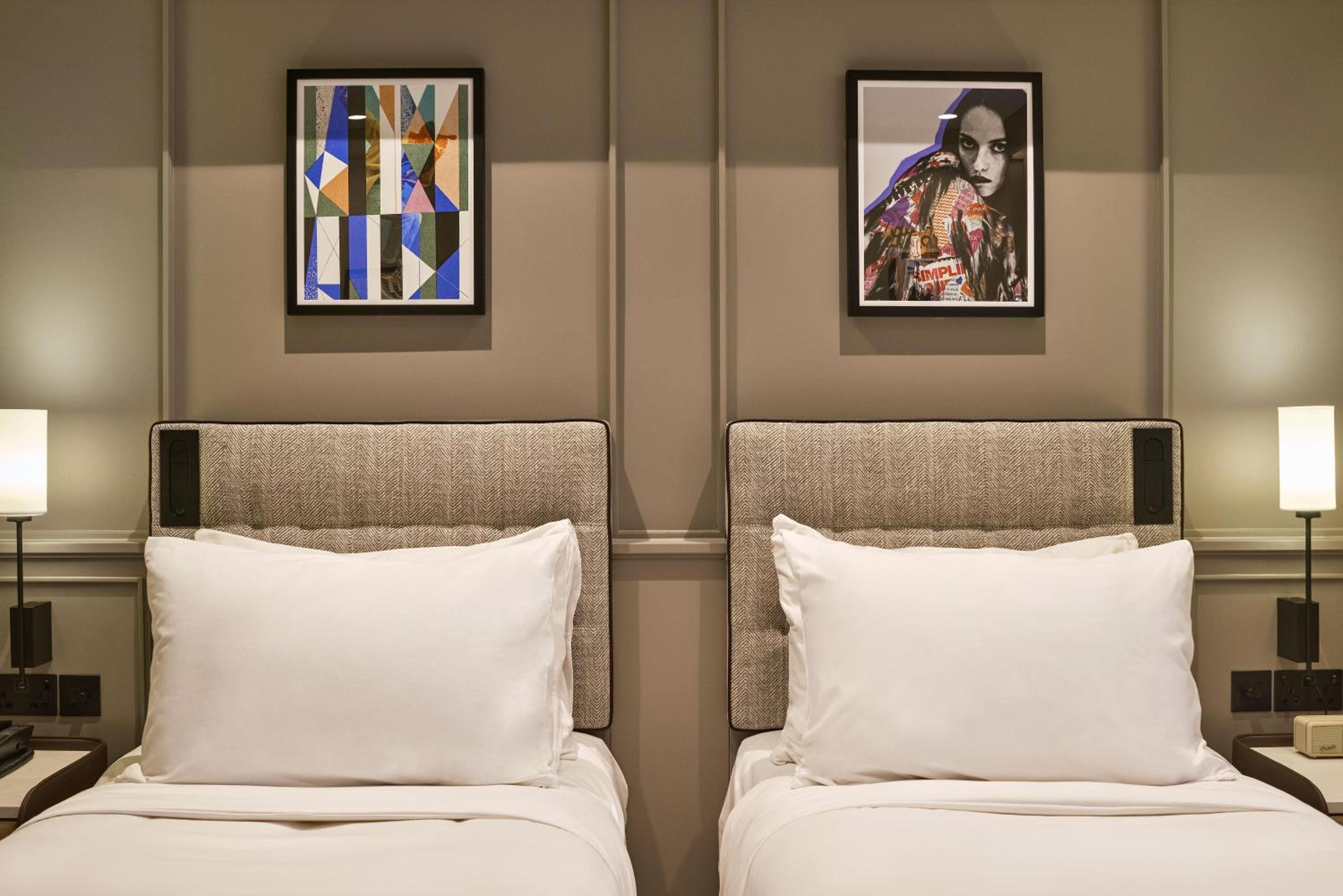 Standard Twin Room