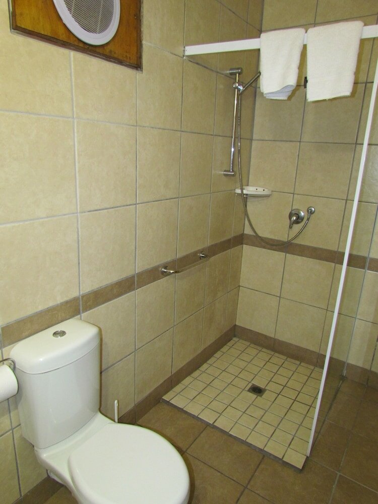 Triple Room, Multiple Beds
