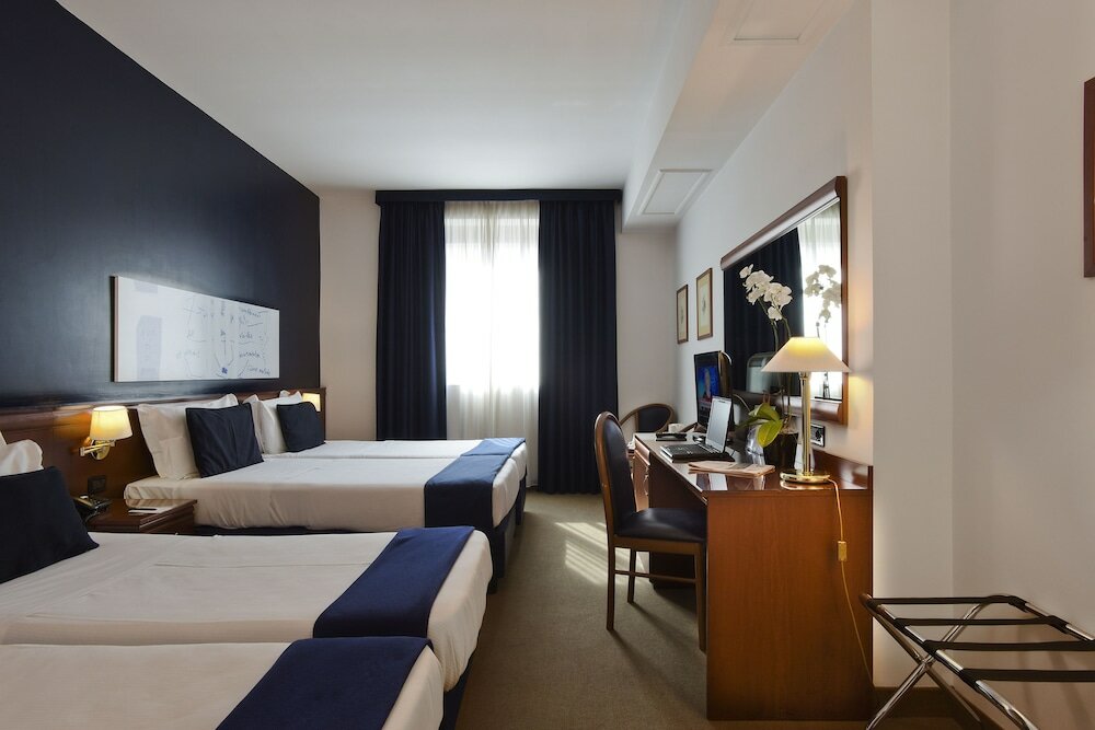 Family Room, 1 Bedroom