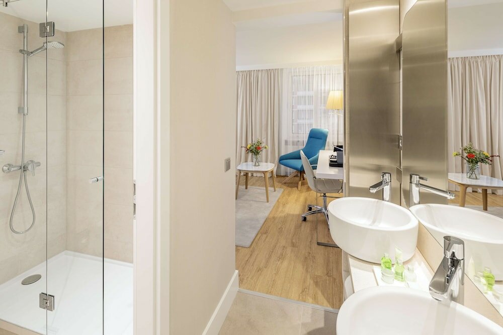 Junior Suite (Extra Bed 3 Adults)