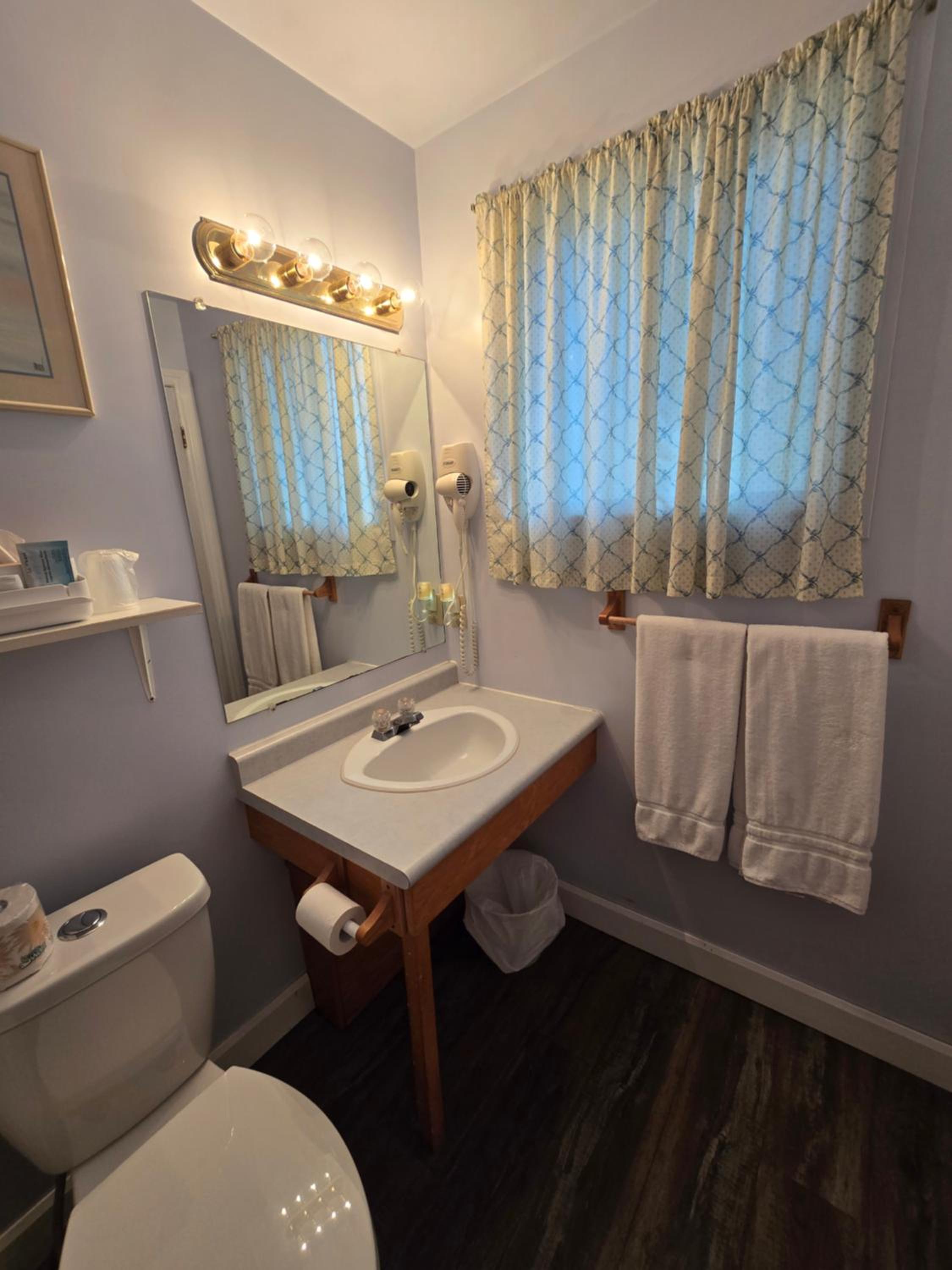 Queen Room with Two Queen Beds - Exterior Access/Non-Smoking