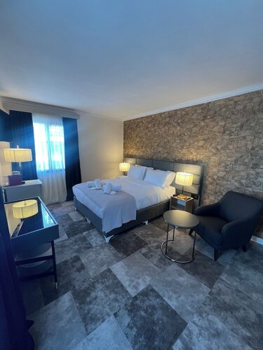 Двухместный номер «Делюкс» с 1 двуспальной кроватью в Lighthouse Hotel