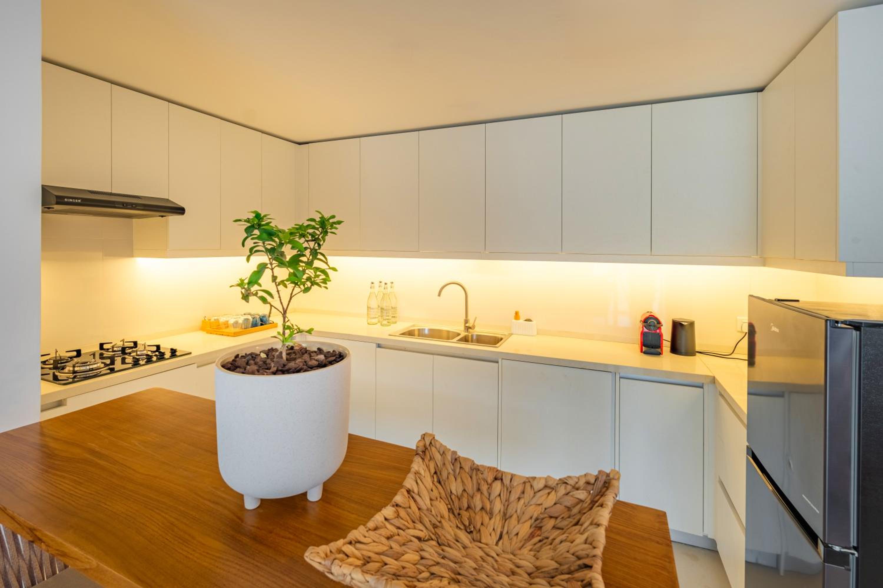 City 3 Bedroom Apartment (Free Airport Transfer)