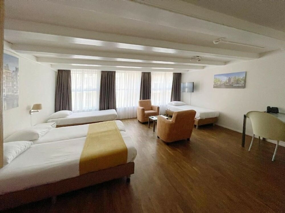 Quadruple Room, Multiple Beds