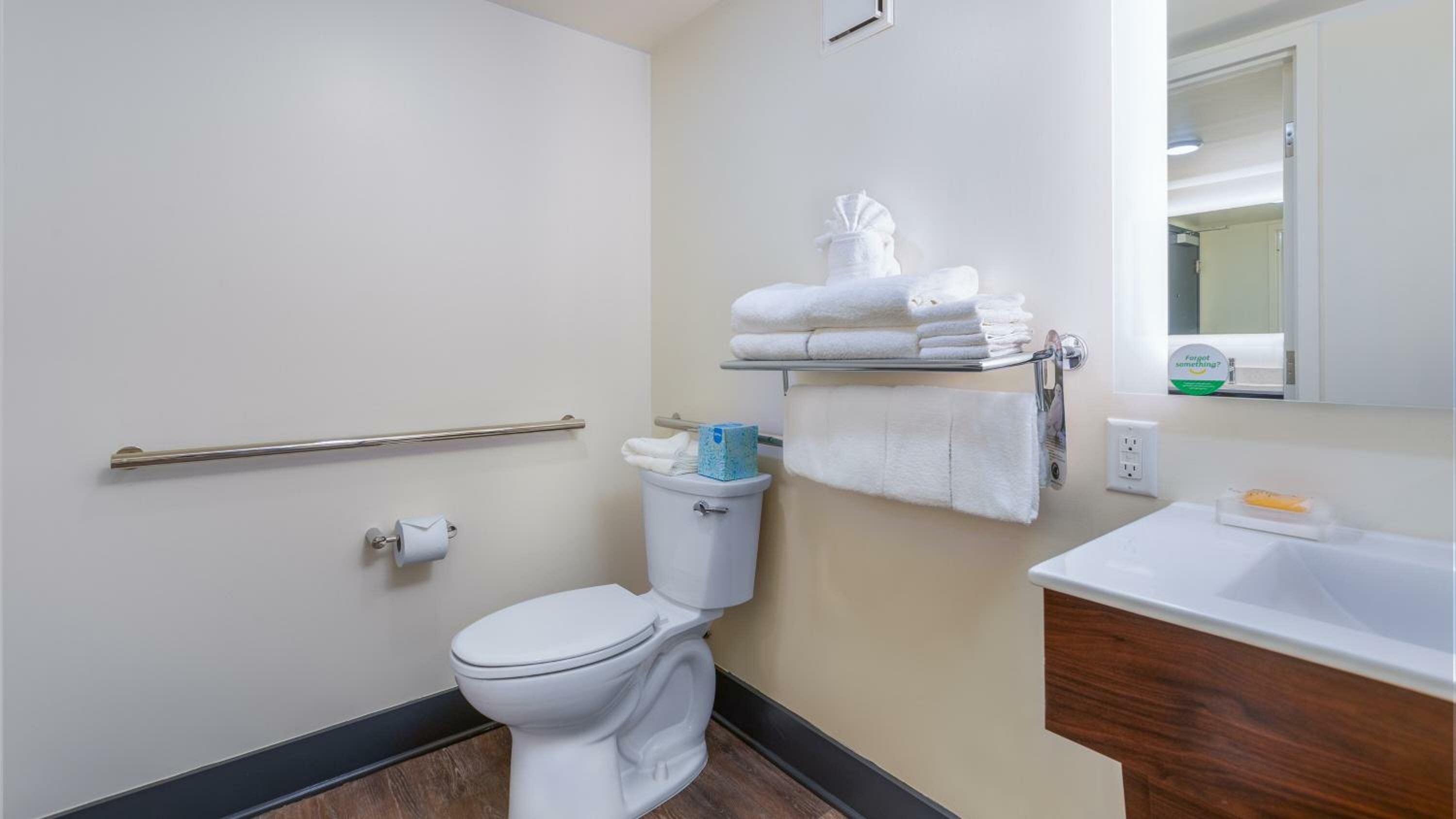 Queen Room with Two Queen Beds Hearing Accessible with Roll-In Shower - Non-Smoking